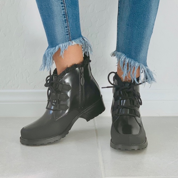 NIB Water Resistant Fur Lined Winter Ankle Boots - Picture 5 of 8